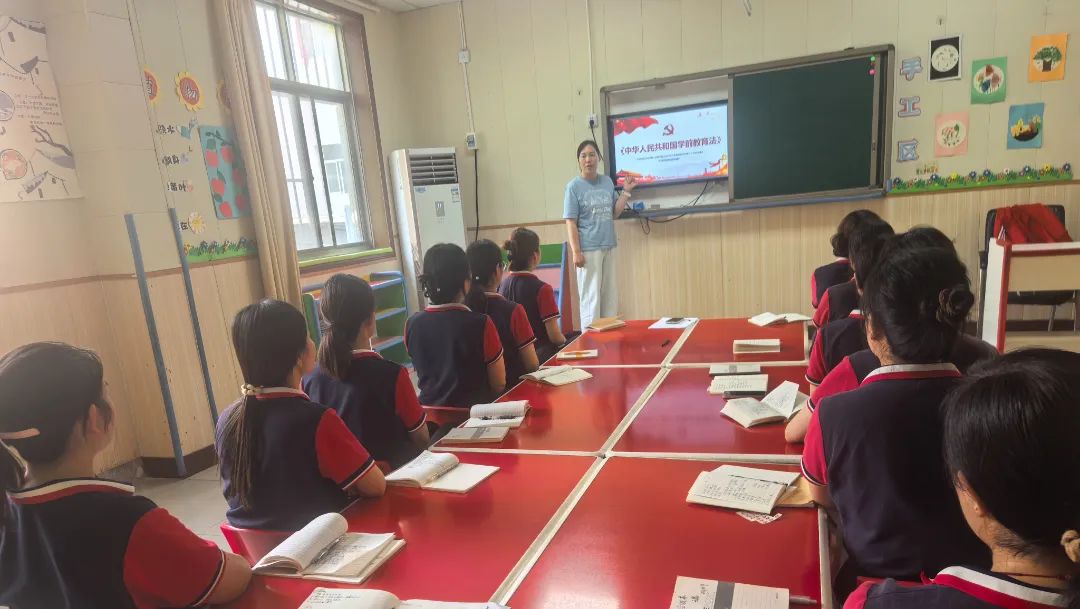 一禾专业幼小衔接龙源湖校区2025年全国学前教育宣传月主题宣传活动